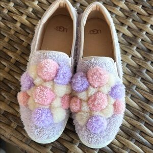 UGG Women’s Fluffy Pom-Pom Shoes/Slipper - Pink, Purple, Cream